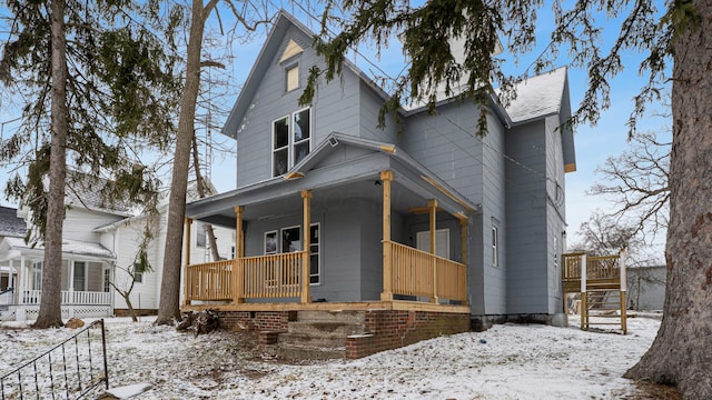 view of front facade featuring covered porch