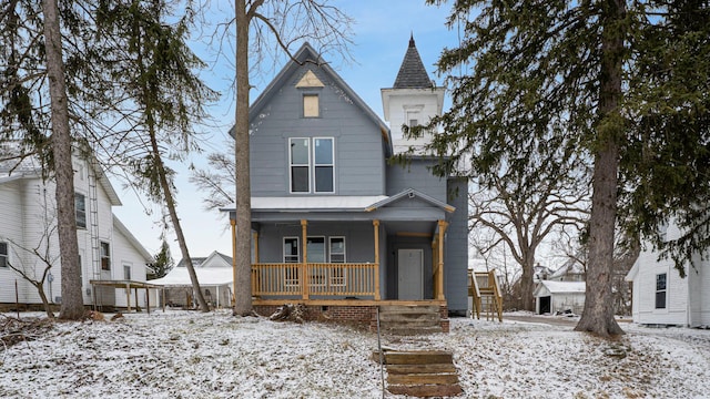 view of front of property featuring a porch