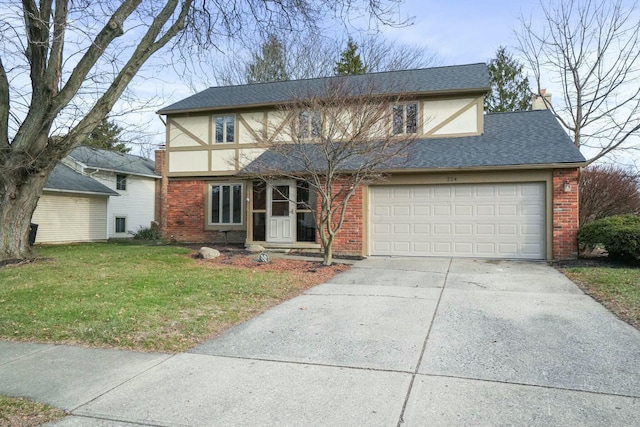 view of front facade with a front lawn