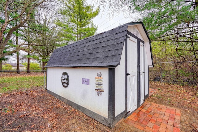 view of outbuilding