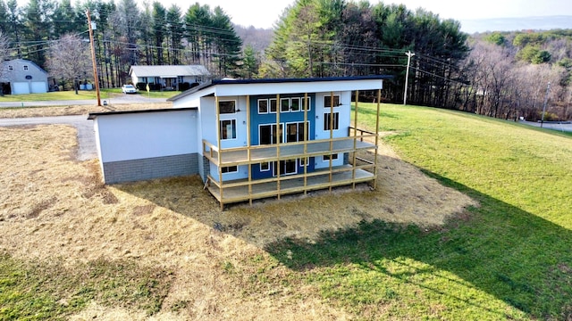 exterior space with a lawn