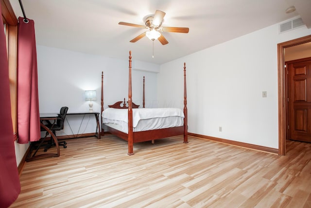 bedroom featuring light wood-type flooring and ceiling fan