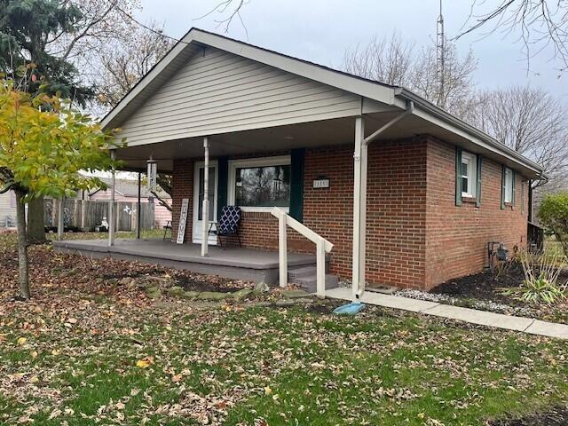 view of front of home featuring a porch