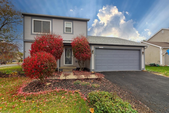 view of front property featuring a garage