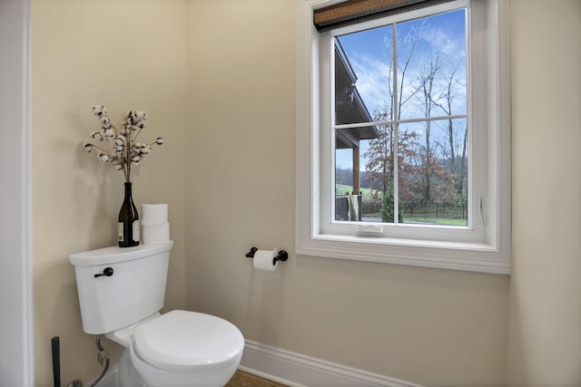 bathroom featuring toilet