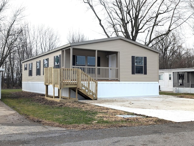 view of manufactured / mobile home