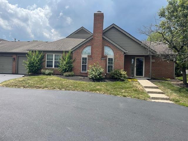 2400 Huntmaster Ln, Grove City, OH 43123 - photo 1