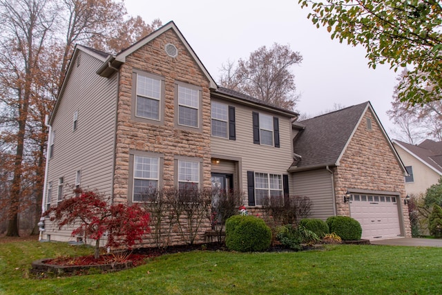 view of front of property with a front lawn