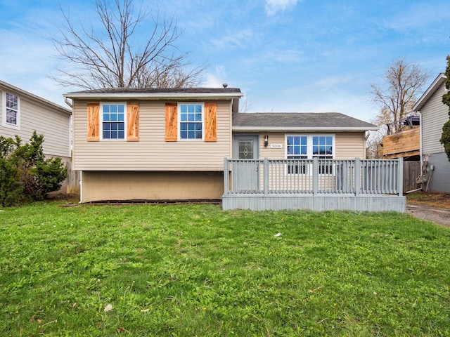 5006 Old Tree Ave, Columbus, OH 43228 - back of house featuring a deck and a lawn