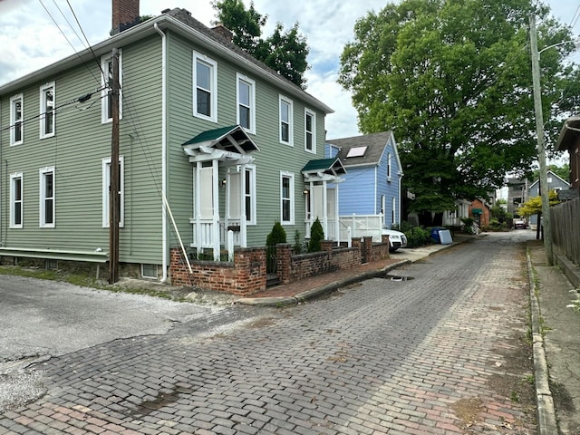 view of front of house