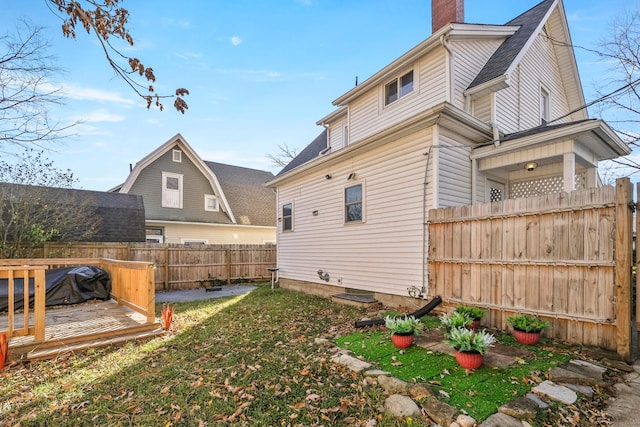 exterior space featuring a lawn