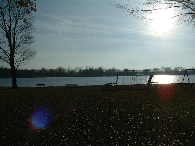 view of yard with a water view