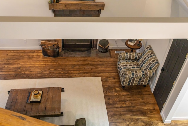 room details with hardwood / wood-style floors