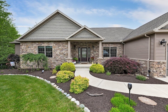 view of front of house featuring a front yard