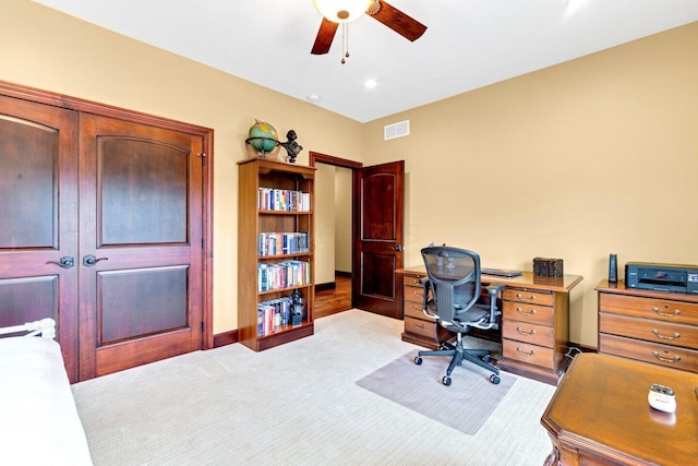 office area with ceiling fan