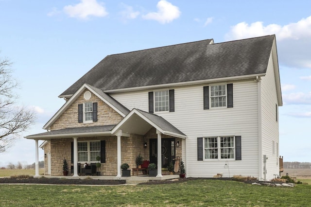 view of front of property with a front yard