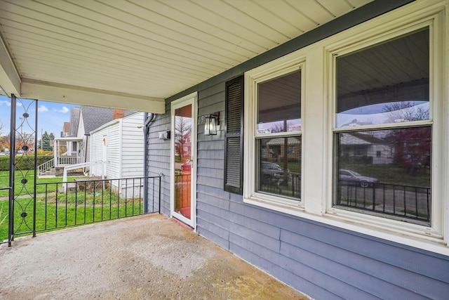 view of patio / terrace featuring covered porch