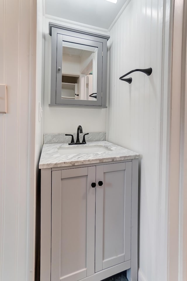 bathroom with vanity