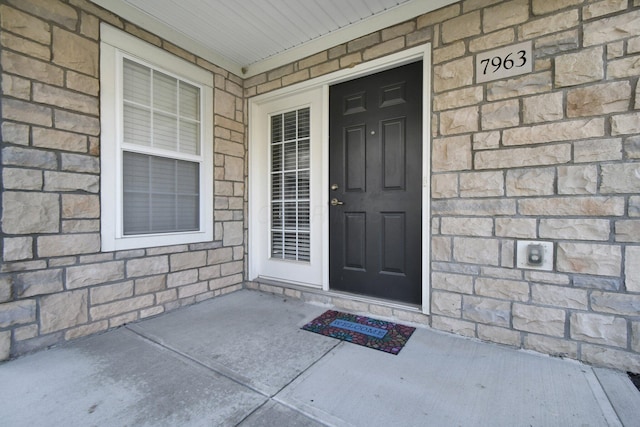 Listing photo 3 for 7963 Ravine Run Ln, Columbus OH 43235