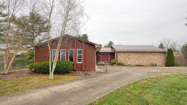 3900 Dietz Ln, Zanesville, OH 43701 - photo 2