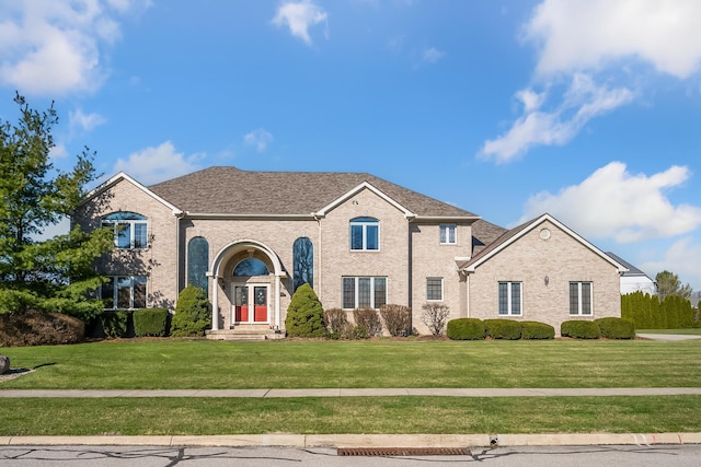 view of front of house featuring a front yard