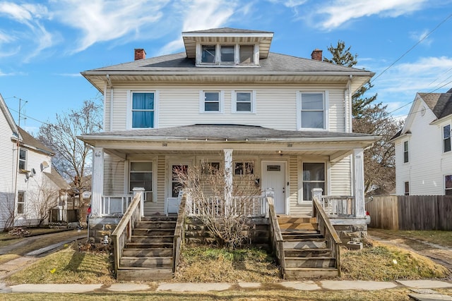 view of front of house featuring a porch