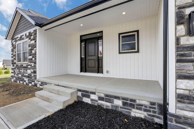 property entrance with a porch