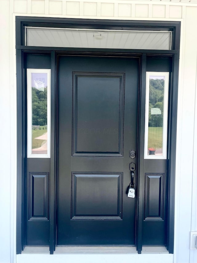 701 Colby Way, Newark, OH 43055 - property entrance