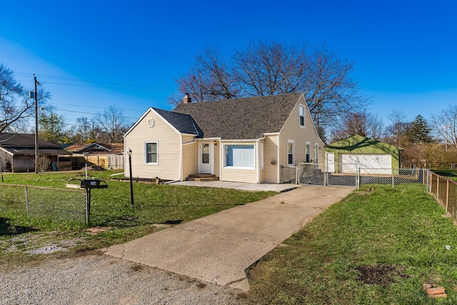 bungalow-style house with a front lawn