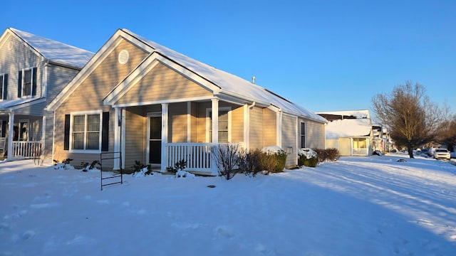 view of front of property