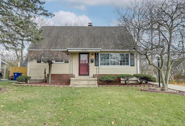 view of front facade with a front lawn