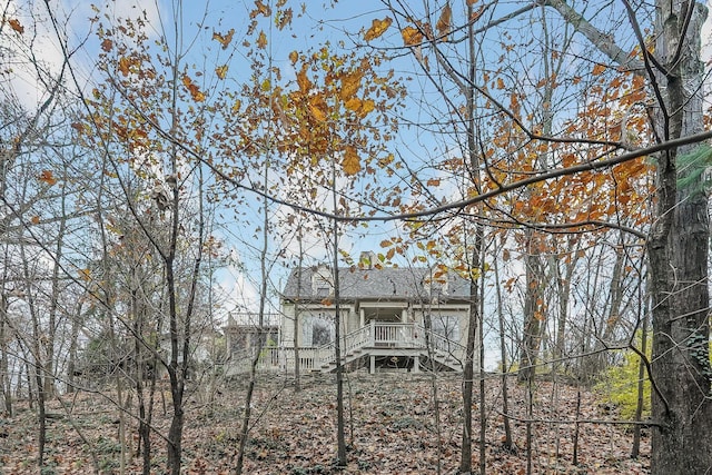 296 Walhalla Rd, Columbus, OH 43202 - back of property featuring stairs