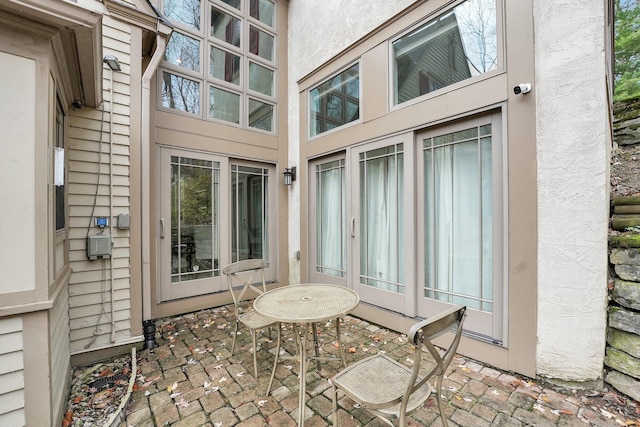 296 Walhalla Rd, Columbus, OH 43202 - view of patio