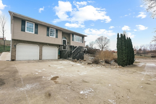 view of front of home featuring a garage