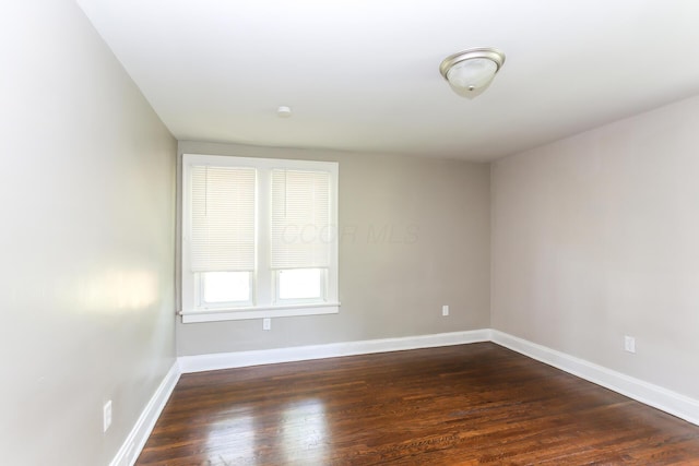 724 S Eureka Ave, Columbus, OH 43204 - spare room featuring wood finished floors