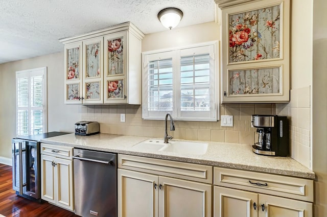 kitchen featuring sink, wine cooler, dark hardwood / wood-style floors, backsplash, and cream cabinetry