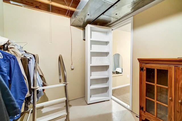 view of spacious closet