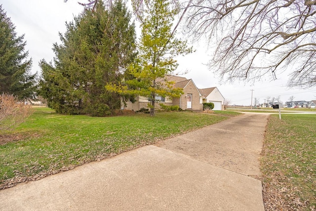 view of front of property with a front yard