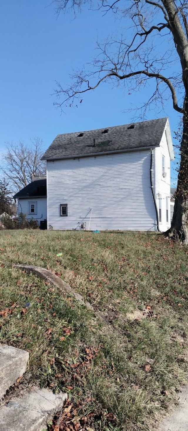 view of property exterior