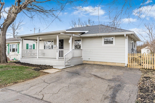 view of front of house with covered porch