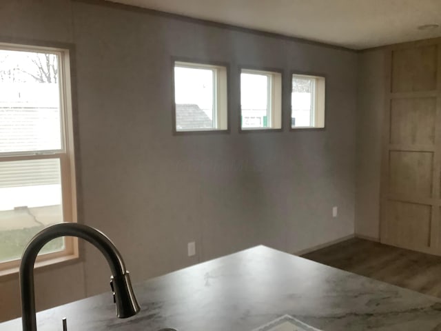 8565 Smith Calhoun Rd Unit 172, Plain City, OH 43064 - unfurnished dining area with wood finished floors and a sink