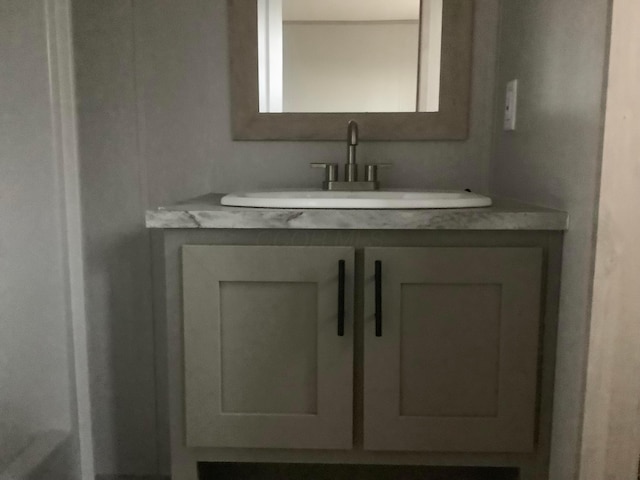 8565 Smith Calhoun Rd Unit 172, Plain City, OH 43064 - bathroom featuring vanity