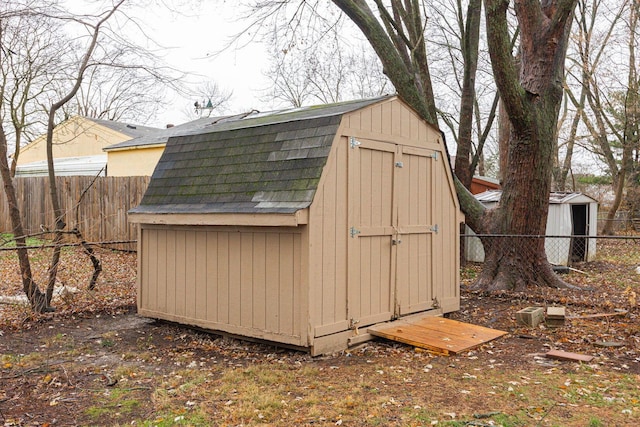 view of outbuilding