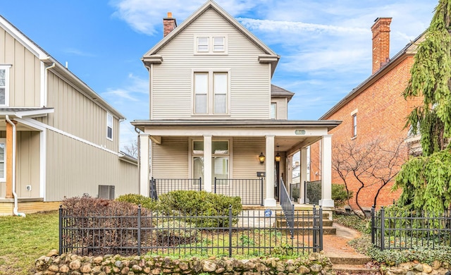 view of front of property featuring a porch