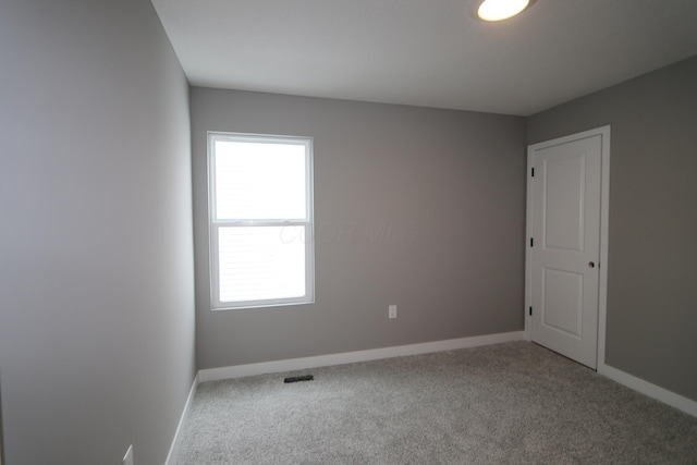 empty room with carpet