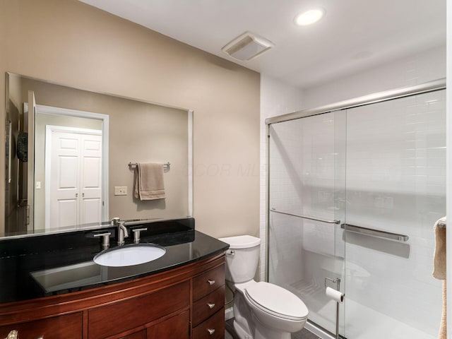82 Bishop Sq, Columbus, OH 43209 - full bathroom with vanity and a stall shower