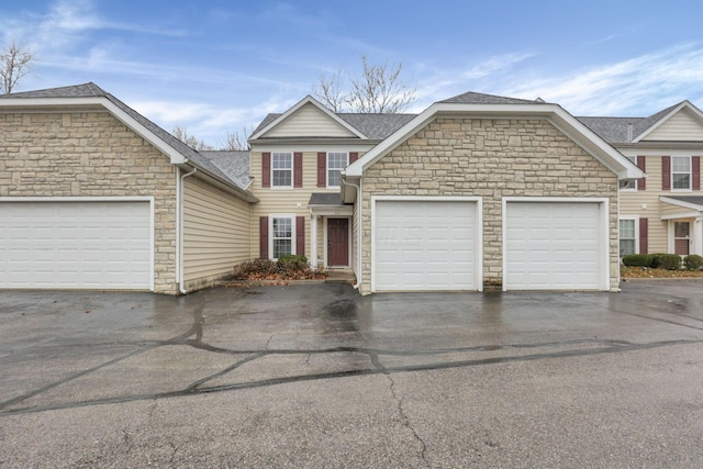 Listing photo 2 for 311 Dysar Run Dr Bldg 24Unit Unit 21-311, Blacklick OH 43004