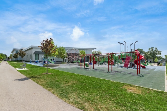 view of jungle gym featuring a yard