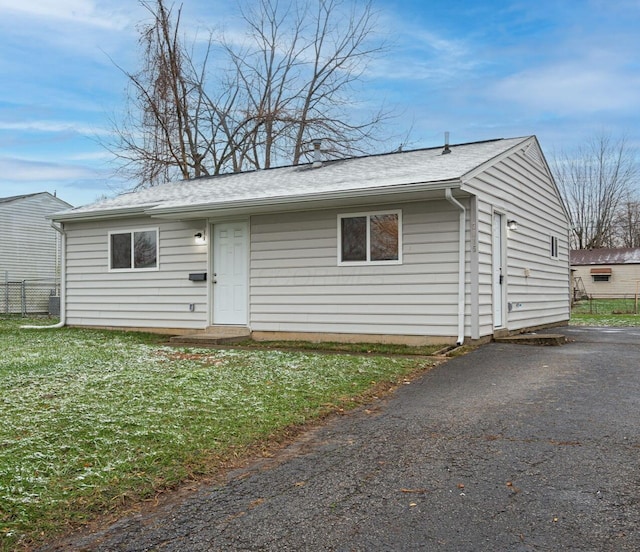 3015 Woodway Rd, Columbus OH, 43207, 3 bedrooms, 1 bath house for sale