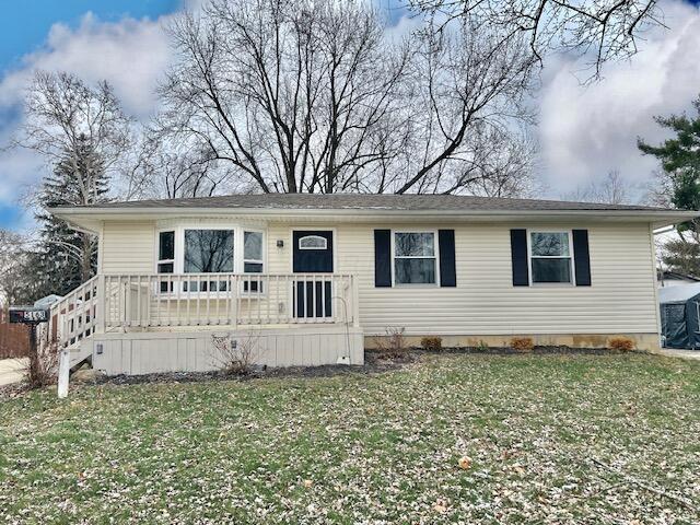 Listing photo 2 for 5163 Burdett Dr, Columbus OH 43232